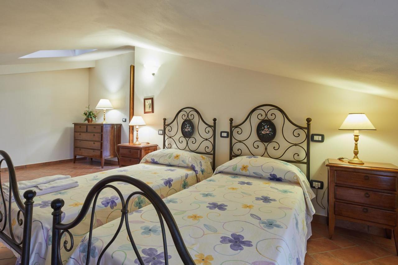 Вилла Relais La Cerreta Кастильоне-дель-Лаго Экстерьер фото