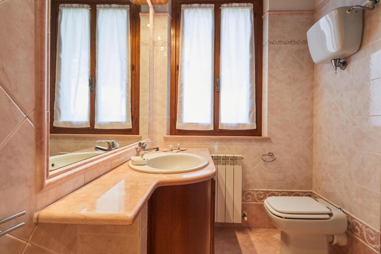Вилла Relais La Cerreta Кастильоне-дель-Лаго Экстерьер фото